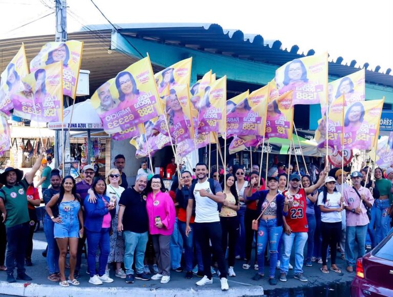 Deputado Fabrício e Lúcia Rocha  fortalecem diálogo com eleitores em manhã de adesivaço no Ceasa