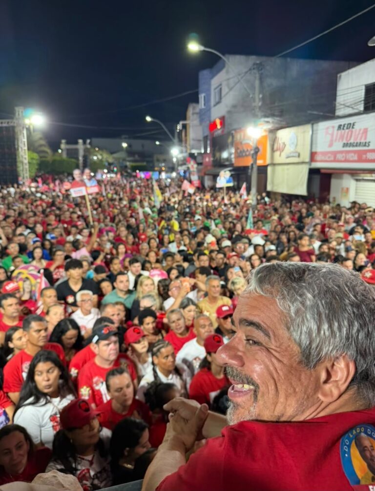 Grande comício em Poções reúne multidão e confirma: é Fabrício, Jerônimo e Alice para garantir mais conquistas